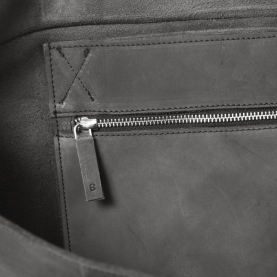 The Minimal XL Leather Bag | The Collaborative Store