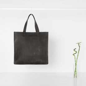 The Minimal XL Leather Bag | The Collaborative Store