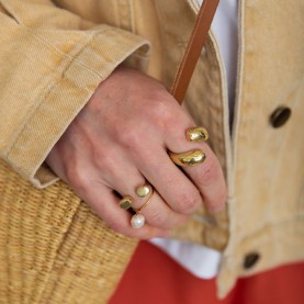 Rosebud Pearl Spinner Ring | The Collaborative Store