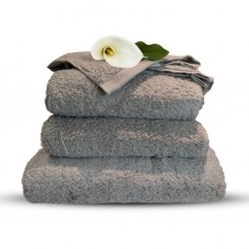 Super Light Bubble Bath Towel | The Collaborative Store