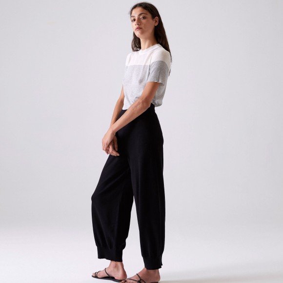 Dansu Knitted Trousers in Black | The Collaborative Store