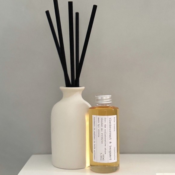 Blackcurrant & Bergamot Ceramic Reed Diffuser (Exclusive) | The Collaborative Store